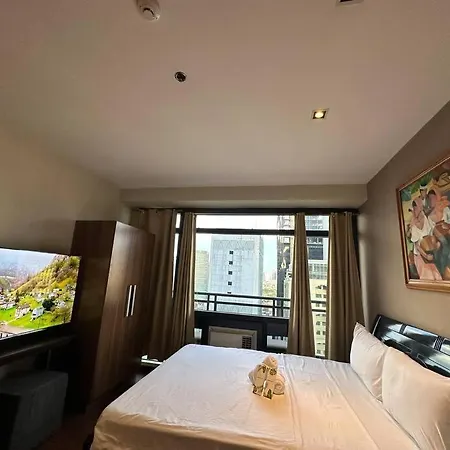 Studio With Balcony In The Gramercy Residences